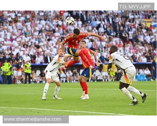 卡拉格:哲凯赖什要坐稳首发很难,现在梅里诺才是首选